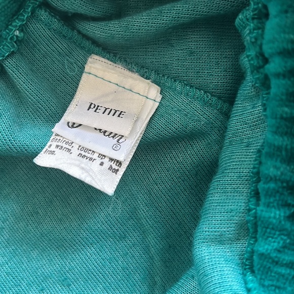 Loungewear velour nightgown by Halston 1V. - Picture 3 of 10